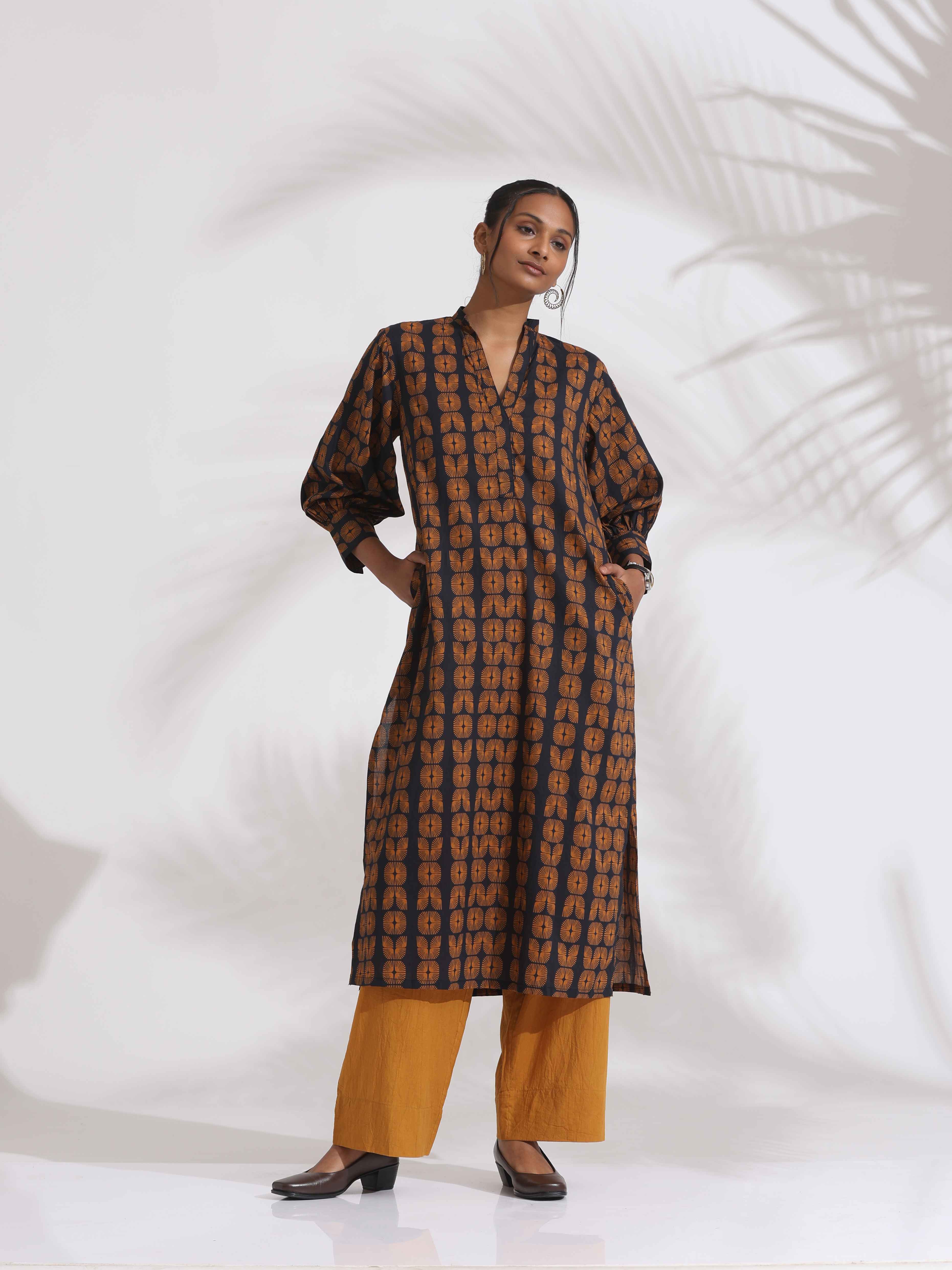 trueBrowns Black Cotton Print Straight Kurta Set