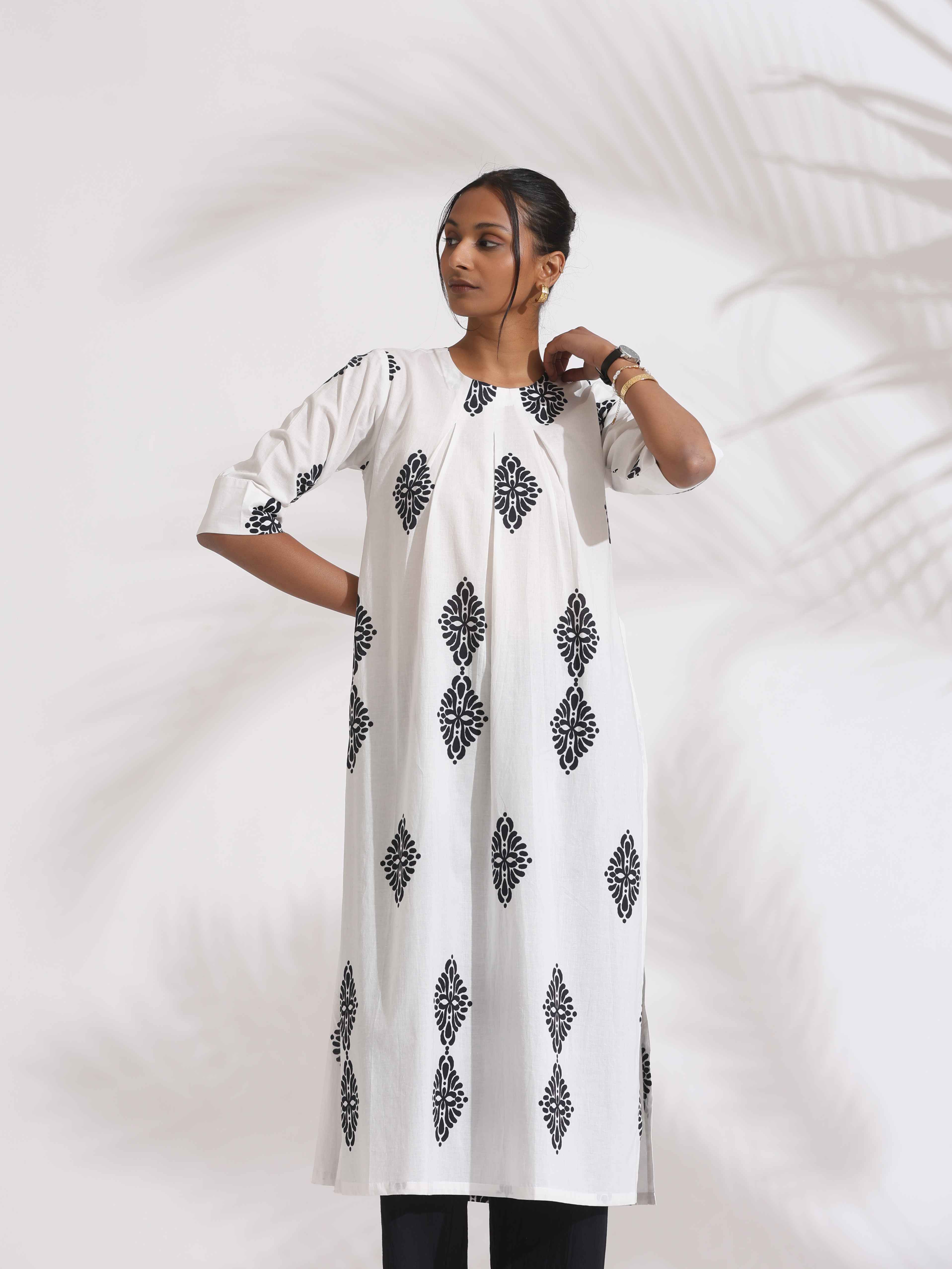 trueBrowns White Cotton Print Pleated Kurta Set