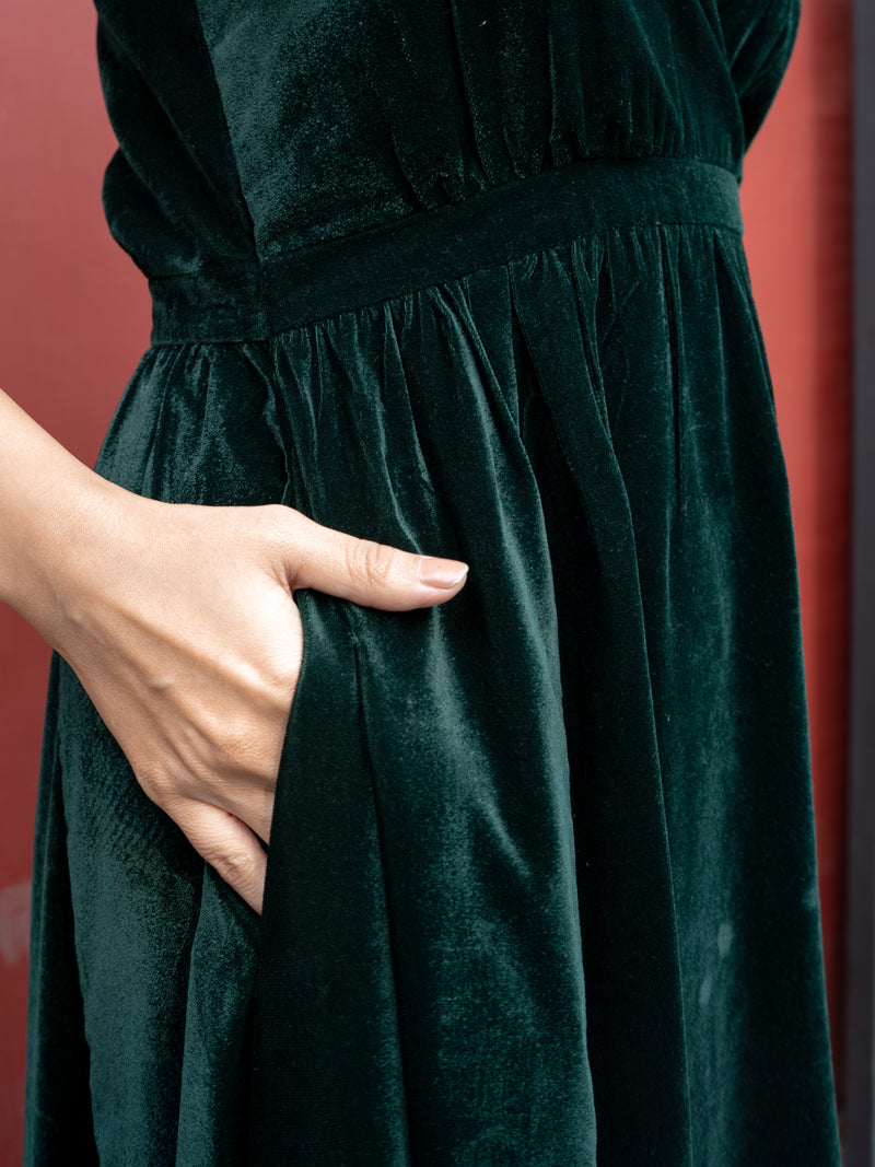 Dark Green Velvet Sleeveless Dress