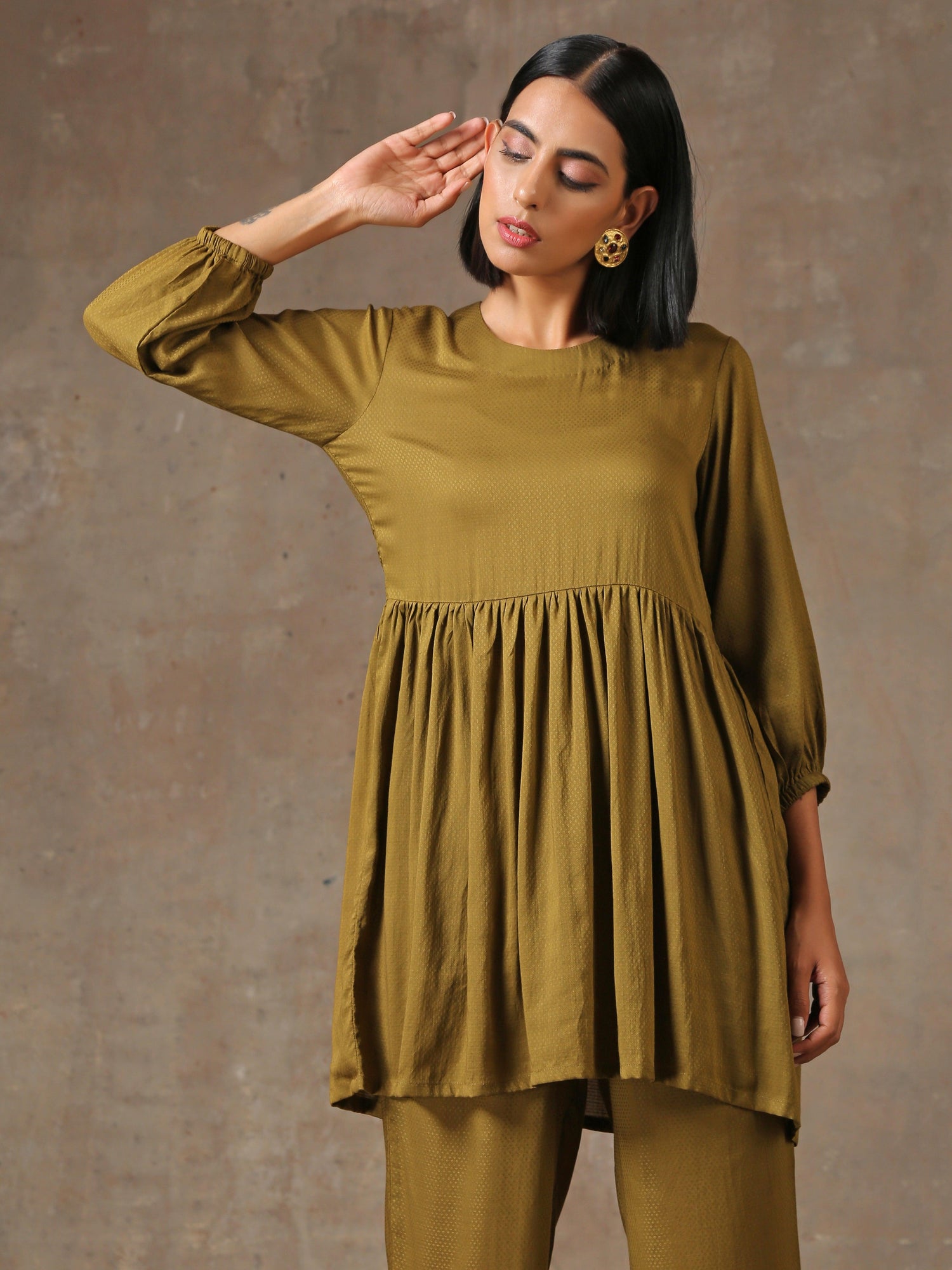 The Queen - Olive Green Solid Gathered Co-Ord Set - trueBrowns
