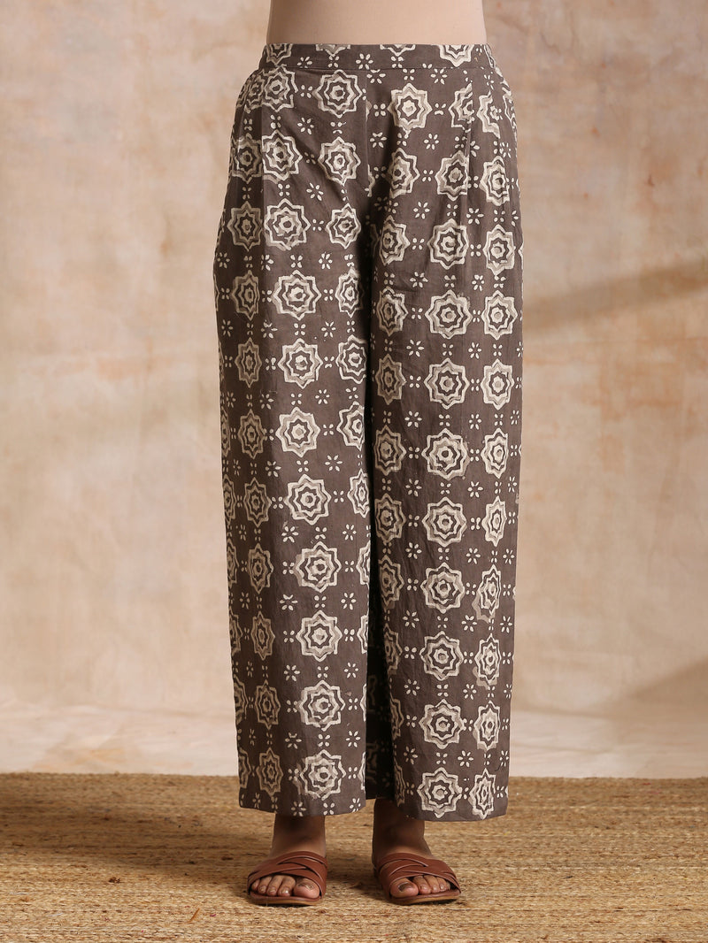 Clay Dabu Zig-Zag Motifs Print Cotton Sleeveless Jacket Pant Set
